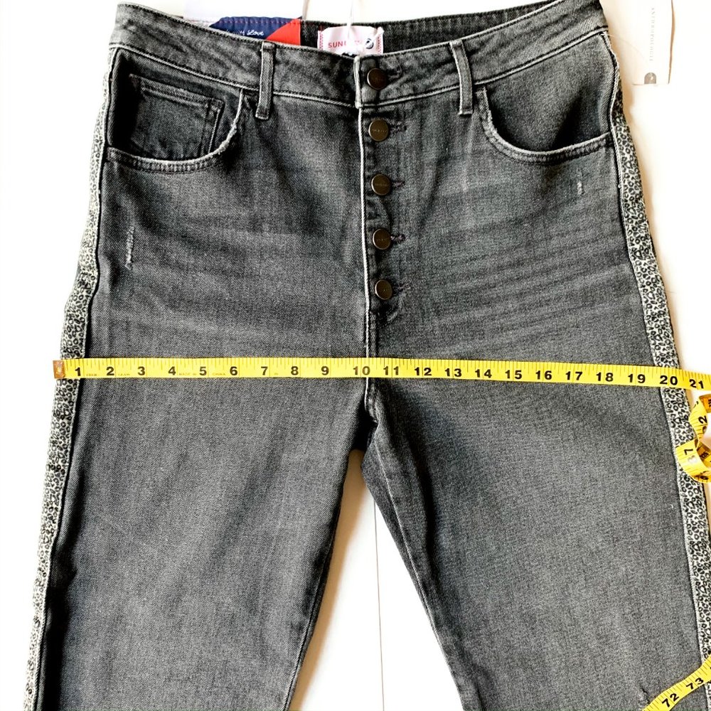 NWT anthro leopard-trimmed high rise straight jean - Picture 10 of 12